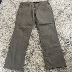 Men's Khaki Pants‎